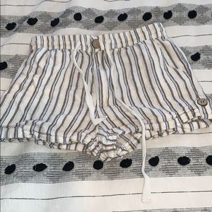 Super cute flowy shorts